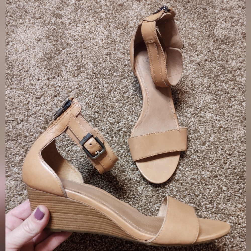 Ugg Char tan leather strappy wedge back zip wedge sandals